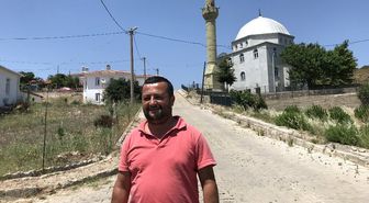 (Özel) 'Hatıra olsun' diye minareyi adaya taşıdılar
