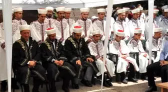 Ahlat'ta 32 hafız için mezuniyet töreni düzenlendi