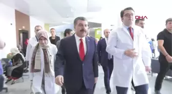 Bakan Koca, yazar Nuri Pakdil'i ziyaret etti