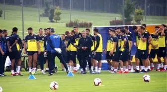 Fenerbahçe günü çift antrenmanla tamamladı