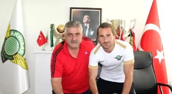 Akhisarspor'da Tolga yuvaya döndü