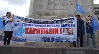 Başkent'te Urumçi katliamında ölenler anıldı
