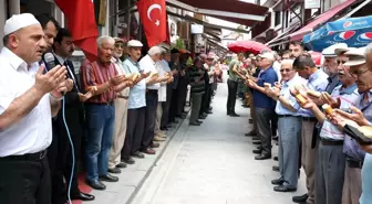 Kaymakamlar Kaya ile Atış esnaf duasına katıldı