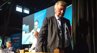 AfD'de kavga! 9 kişiyle birlikte istifa etti