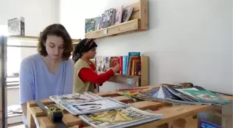 Aylin öğretmen, annesinin ilk görev yeri olan okulu yeniledi