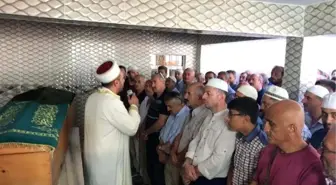 Düğün gününde toprağa verildi
