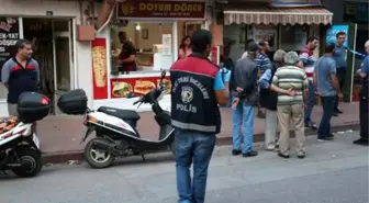 Pompalı tüfekle elinden ve bacağından vuruldu