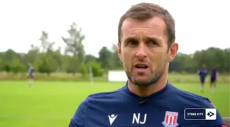 Yeni imzalar üzerine Nathan Jones