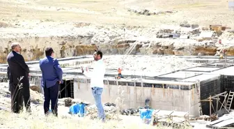 Vali Pehlivan, Göçmen Geri Gönderme Merkezinde incelemede bulundu