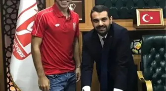 Balıkesirspor'da iç transferde üç isimle anlaşıldı