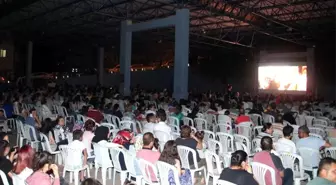 Sinema keyfi 'Organize İşler'le başladı