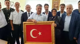 Balıkesir'de, 15 Temmuz şehidinin mezarına ziyaret