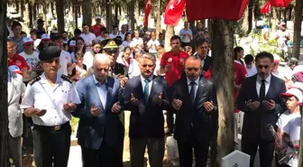 Burhaniyeli 15 Temmuz şehidi kabri başında anıldı