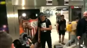 Fernando, imzayı atmak için Sevilla'da