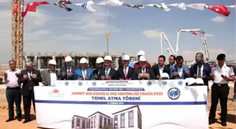 İnşaatı süren fakülte için temel atma töreni