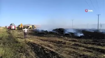 Saman yüklü kamyon alev alev yandı