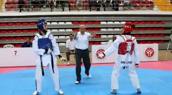 Ümitler Türkiye Taekwondo Şampiyonası Sivas'da başladı