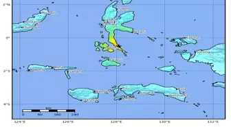 Endonezya'da 7.3 büyüklüğünde deprem