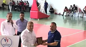 Başkan Sever'e plaket takdim edildi