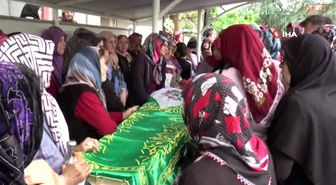 Giresun'daki kazada hayatını kaybeden anne ve oğlu son yolculuğuna uğurlandı