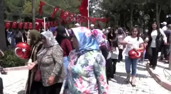 Halisdemir'in kabrine ziyaretçi akını - NİĞDE