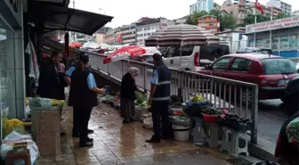 Kaldırım işgaline sabah baskını