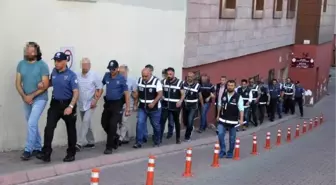 Kayseri'de FETÖ'den 21 kişi adliyede