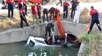 Çobanın fark ettiği kanala düşen otomobilden iki ceset çıkarıldı