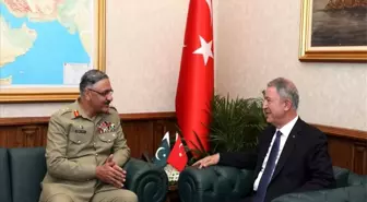 Pakistan Genelkurmay Başkanı Hayat, Bakan Akar'ı ziyaret etti