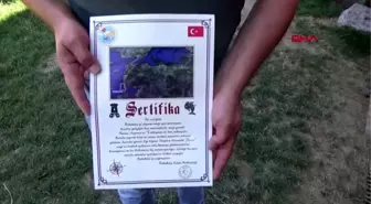 ÇANAKKALE BU KÖYE GELEN TURİSTLER SERTİFİKA İLE UĞURLANIYOR