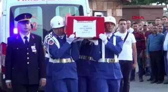 Bitlis'te binbaşı roketli saldırıda şehit oldu; 1'i korucu 2 yaralı