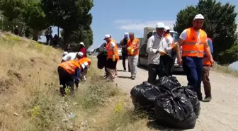 Van Gölü'nün Tatvan sahilinde çöp toplama kampanyası