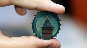 Gazoz kapakları ve taşlarda minyatür sanatı