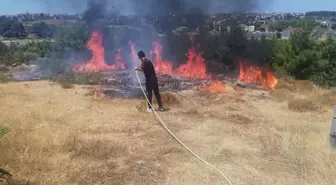 Manavgat'ta kaymakamlık konutu önünde yangın