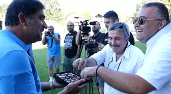 Ahmet Ağaoğlu ve Ünal Karaman'dan gazetecilere sürpriz