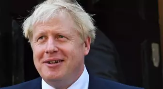 Boris Johnson hükümeti kurma görevini aldı