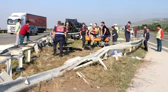 Cenazeden dönenleri taşıyan minibüs takla attı: 2 ölü, 9 yaralı