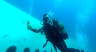 'Batık uçak' deniz altı turizmini canlandırdı