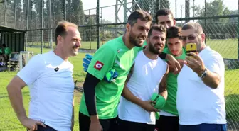 İki gurbetçi Sakaryaspor aşığının hayalleri gerçeğe döndü