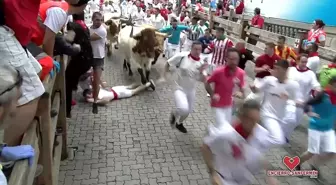 İspanya'nın San Fermin Festivali boğa koşusunda 5 kişi yaralandı