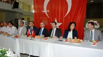 AK Parti'li Turan: Muhtarlar demokraside kılcal damar görevi yapıyor