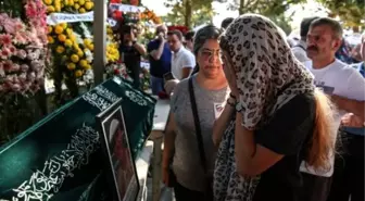 Günay Tuncel'e büyük vefasızlık! Cenaze namazına hiçbir ünlü katılmadı