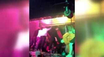 Gece kulübünde tavan arası çöktü: 2 ölü, 17 yaralı