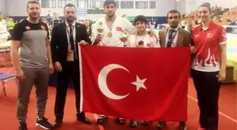 Judo'nun altın kızı Tuğçe Beder