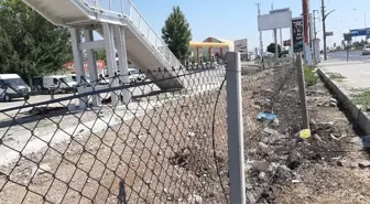 Adıyaman'da üst geçit komedisi