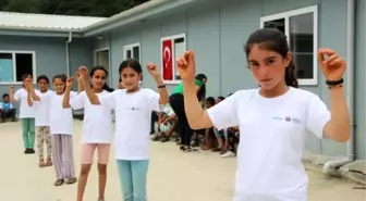 Mevsimlik fındık işçi ailelerinin çocuklarına eğitim veriliyor