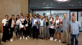 İAÜ Voleybol Kadın Takımı Avrupa'da ikinci oldu