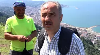 Başkan Metin, yamaç paraşütü yaptı