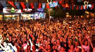 Trabzon'da horon festivali coşkusu