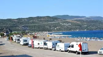 Assos'ta karavan tepkisi